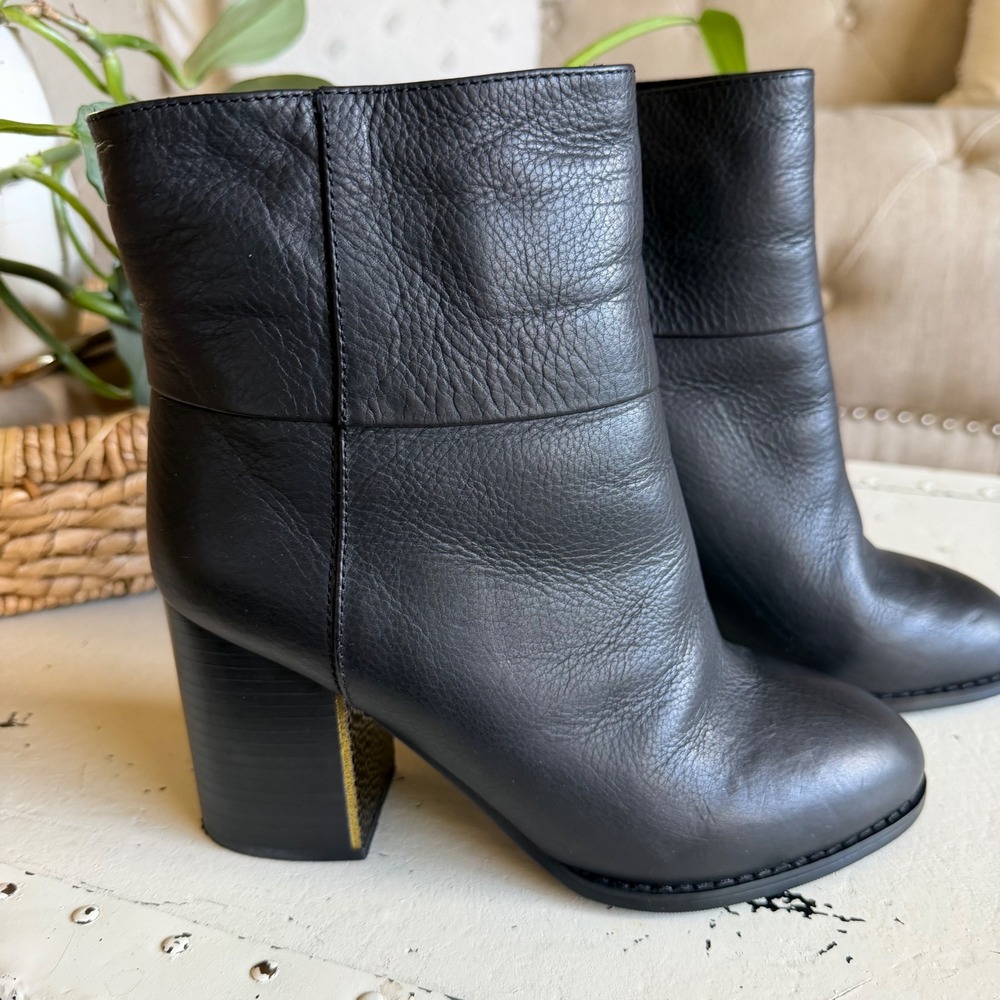JIL SANDER‎ NAVY Black Leather Block Heel Ankle Boots Gold Detail Size 36 Sherpa